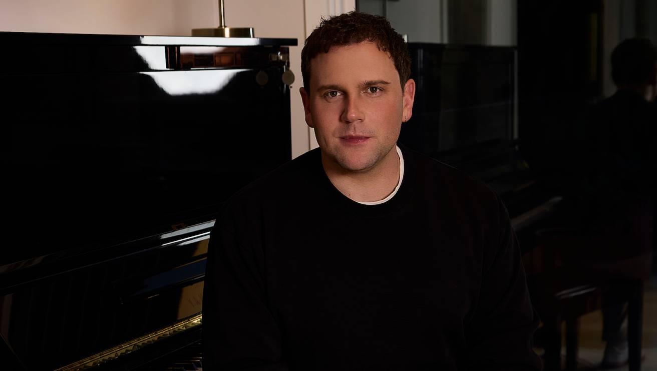 Vinyl chair tips in another $2 million in loans – and its shares soared by half a cent