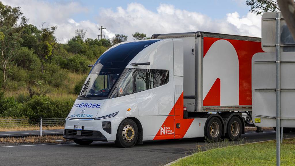 New Energy Transport electric truck